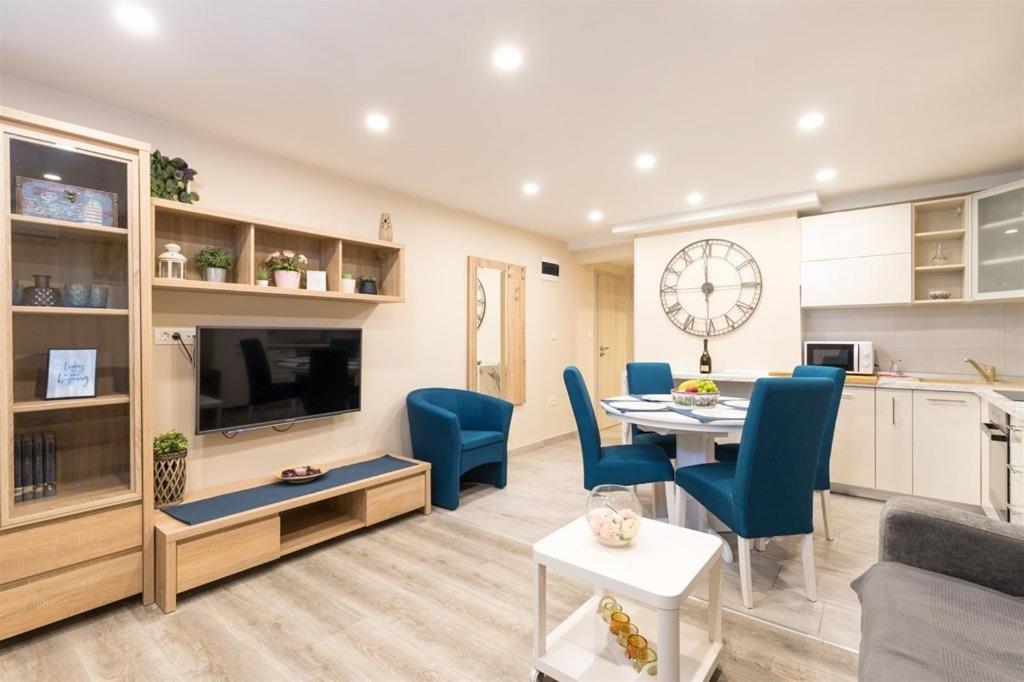 City Centre'S Apartment غييكا المظهر الخارجي الصورة