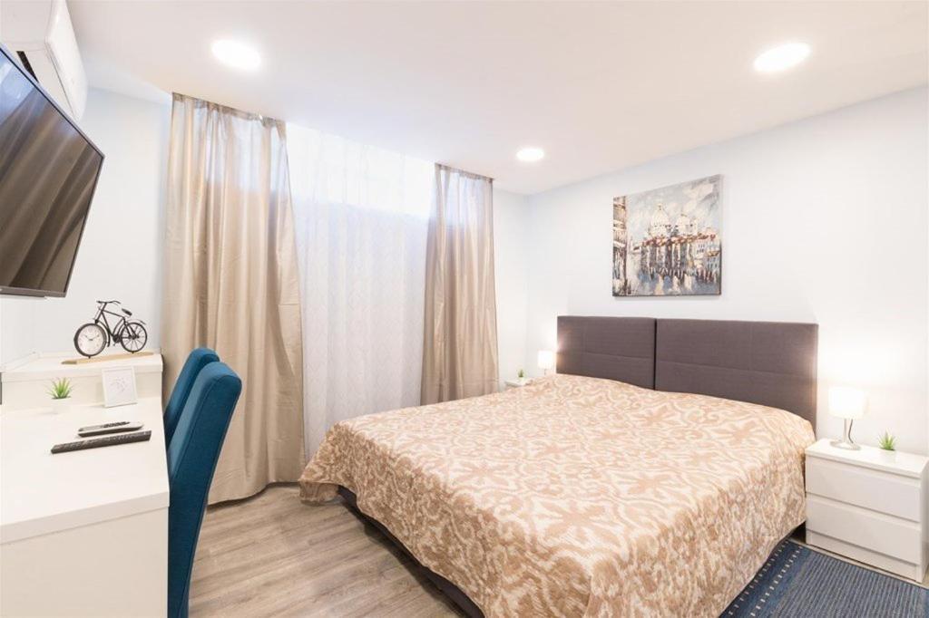 City Centre'S Apartment غييكا المظهر الخارجي الصورة
